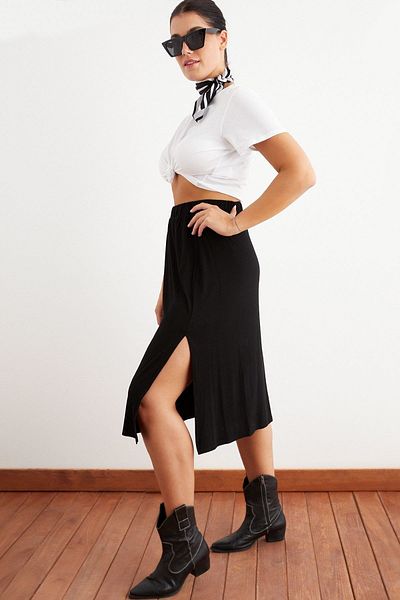 Curly Black Skirt with Slits on the Sides