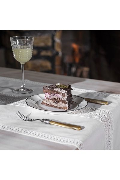 Gül Güler Gloria Lace Table Tape