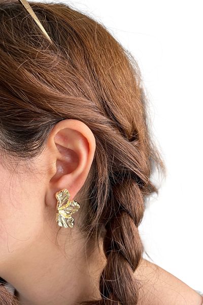 stravis Gold Leaf Earrings