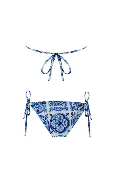 Nur Karaata Triangle Bleu Blanc Bikini