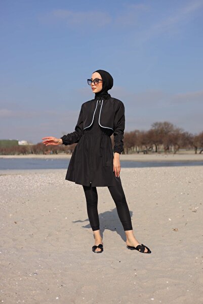 GAVLİA حقيبة هدايا سوداء بسحاب من نيرا بيبي باللون الأزرق