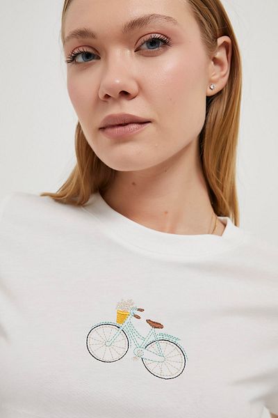 Arma Life Women's Bicycle Pattern Short Sleeve Loose White T-Shirt