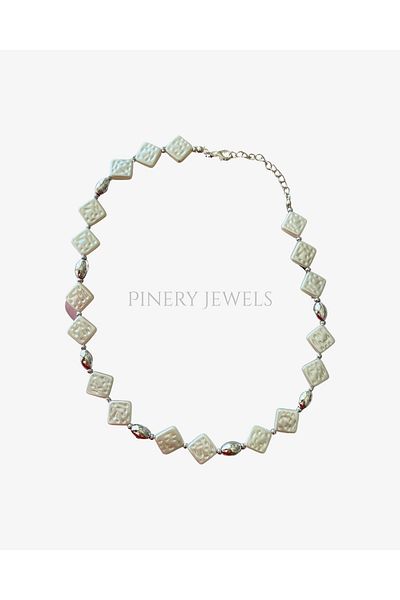 Pinery Jewels Square Beaded Bead Detailed Summer Women's Necklace – Modern and Stylish Design
