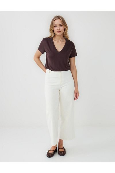 Jimmy Key Brown Straight Cut V-Neck Short Sleeve Basic Knitted T-Shirt