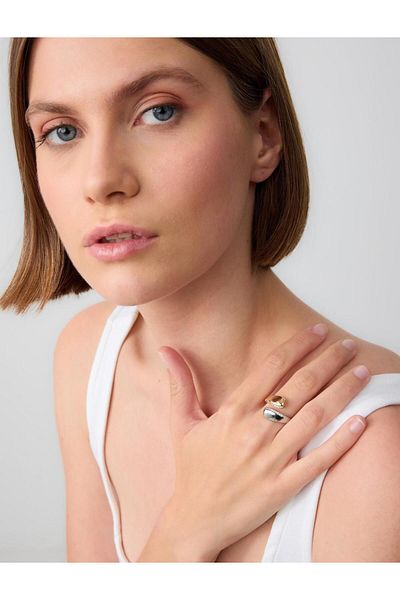 Jimmy Key Mixed Shiny Stone Drop Figure Ring