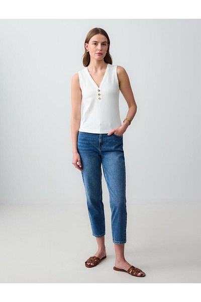Jimmy Key Ecru V-Neck Button Detailed Sleeveless Knitted Blouse