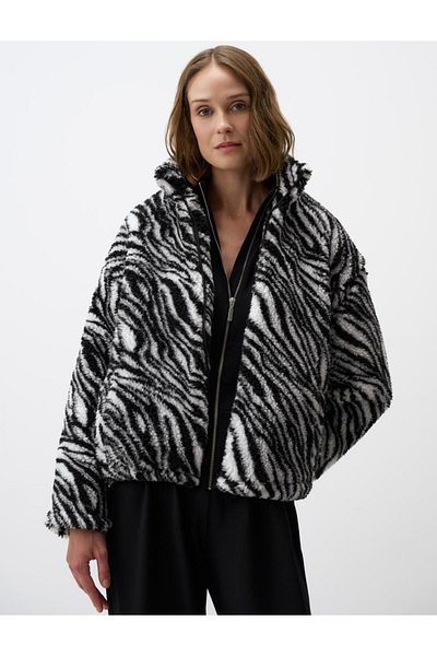 Jimmy Key Mixed Stand Collar Long Sleeve Patterned Knitted Plush Jacket