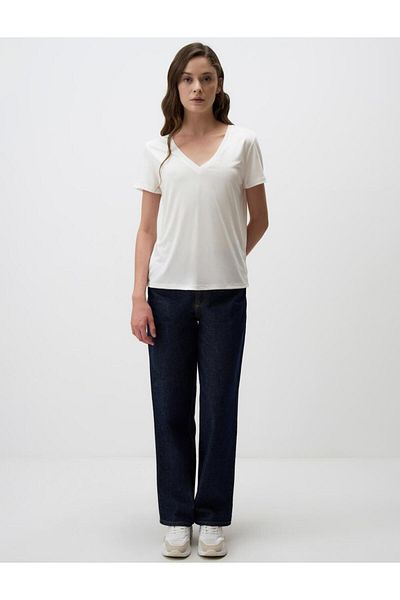 Jimmy Key White V-Neck Short Sleeve Basic T-Shirt