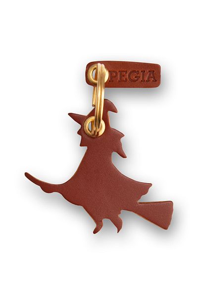 Pegia Μπρελόκ Witch Leather 25an19