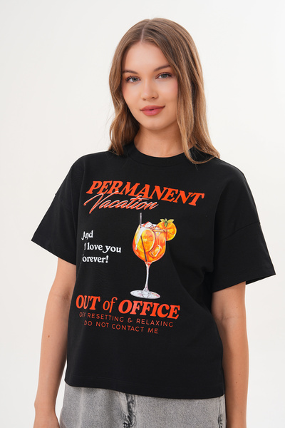 Basics&More Γυναικείο μπλουζάκι Permanent Vacation σε μαύρο χρώμα