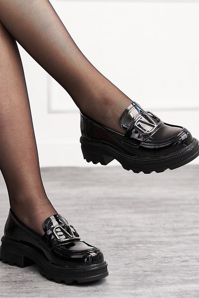 İmerShoes Черни мокасини - V катарама, дебел ток и мокасини с овални пръсти 7455