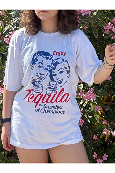 TRENDPUNKY - تي شيرت كبير الحجم بطبعة تيكيلا