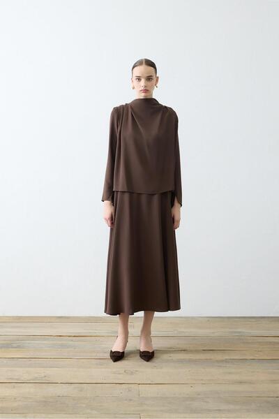 TERZİ DÜKKANI ZARİF KREP ETEKLİ TAKIM KAHVE