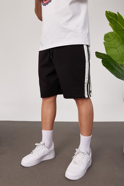 NOMARC Men's 2-Line Buttoned Black Shorts