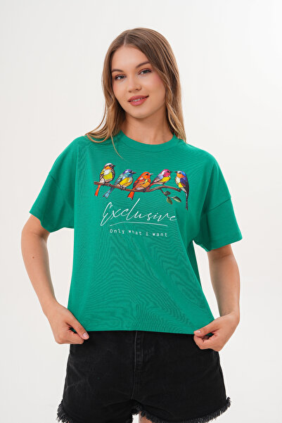 Basics&More تي شيرت نسائي أخضر حصري فقط ما أريد طباعة الطيور مقاس كبير