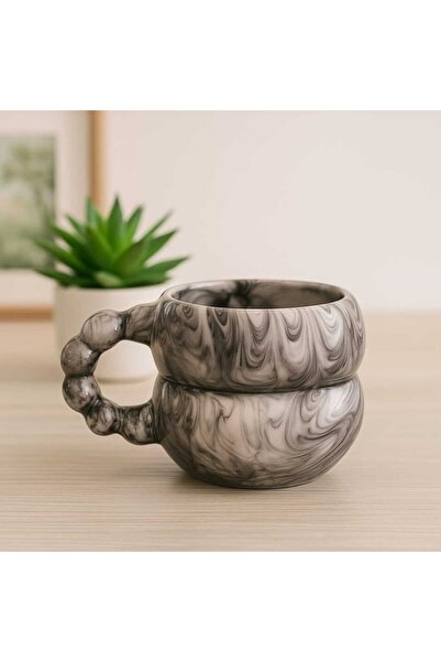 İZart كوب سيراميك مصنوع يدويًا بمقبض من الخرز باللون الأسود