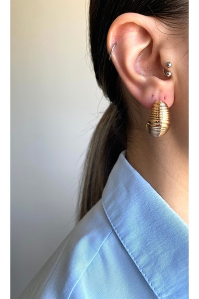 milayk Curved Earrings Gold