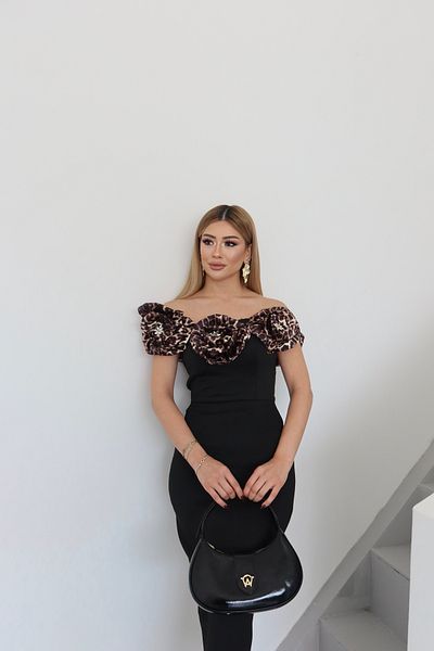 1Moda1Tarz Γυναικείο Εισαγόμενο Σκαμπό Ύφασμα Carmen Collar Rose Λεπτομερές Φόρεμα με λεπτομέρεια με σχισμή στην πλάτη
