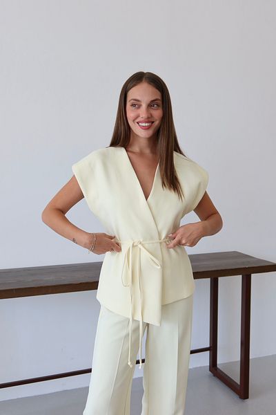 Laluvia Light Yellow Juana Vest Pipe Leg Trousers Set - 9567