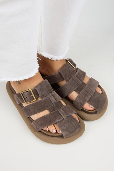 Manijero Brancato női valódi bőr csatos pántos Sabo barna papucs