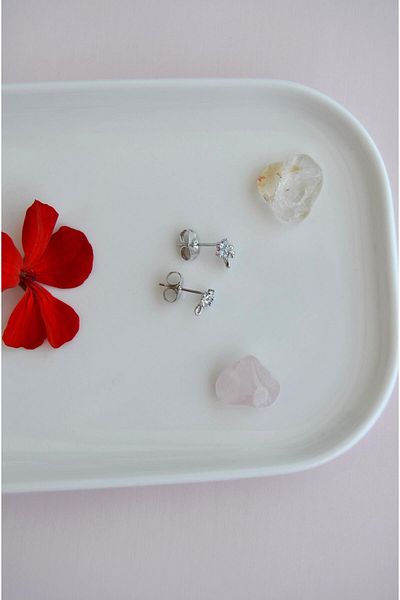 Sacce Scarves&Accessories Zircon Stone Mini Flower Earrings – Silver Color