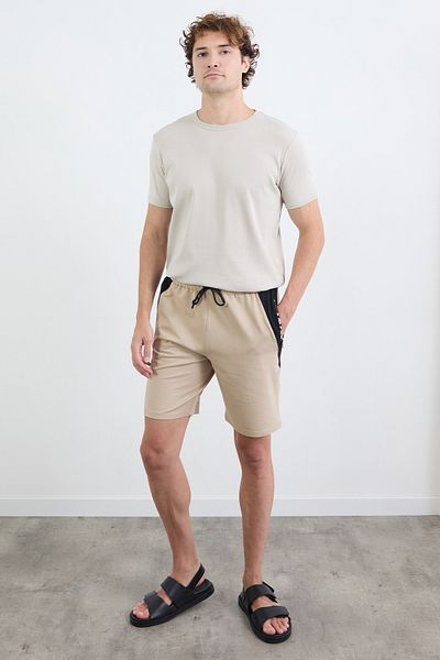 Fulla Moda Σορτς με φερμουάρ τσέπης με εκτύπωση κειμένου