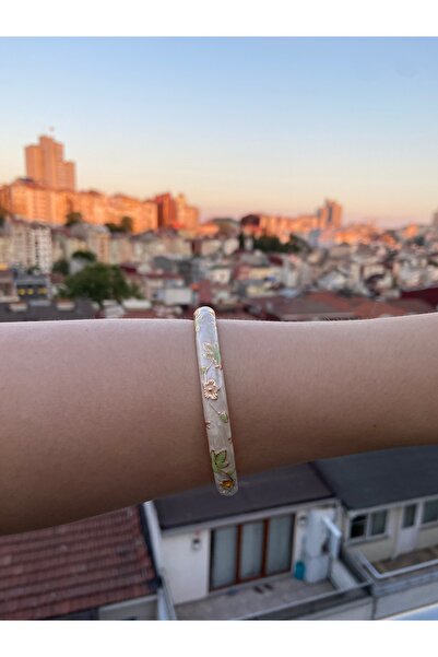 Anetta Jewelry Beyaz renk işlemeli kadın çelik kararmaz kelepçe bileklik