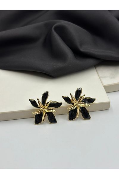 Duéra Black Enameled Floral Gold Detailed Design Stylish Earrings