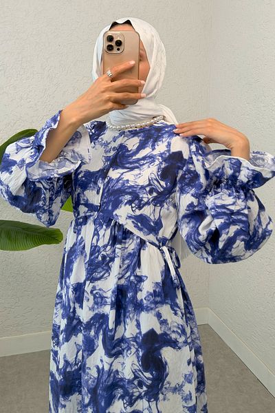DPARİS Rochie lungă cu detaliu de dantelă laterală și mâneci elastice