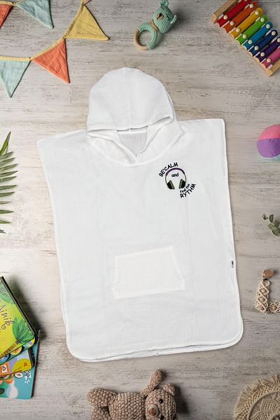 Be'Calm Organic Cotton Muslin -Teen Poncho - Bathrobe - Towel - Beach - Pool - Surf - Ecru - Feel the Rythm
