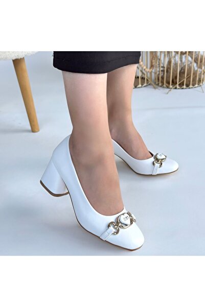Zerenyus Lucky White Classic Heeled Shoes