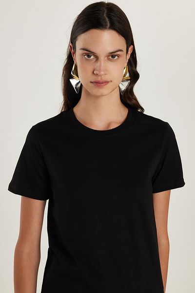 Tudors Women's Relax Fit Relaxed Cut Short Sleeve Crew Neck Black T-Shirt