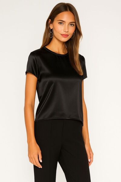 By Kul Design Γυναικεία σατέν μπλούζα με λαιμόκοψη