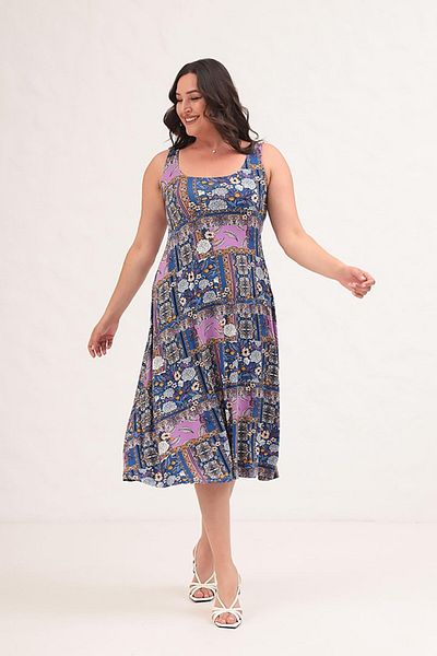 Truva XXL Comfort and Elegance with the Thick Strap Patterned Plus Size Dress!