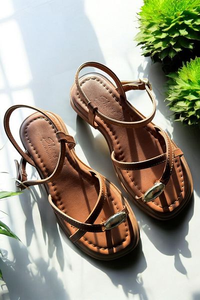DİVOLYA Millo Tan Ring Detailed Daily Use Sandals