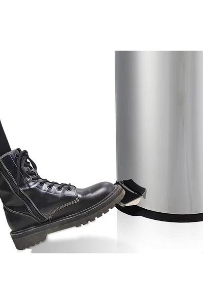 AKC 30L Stainless Steel Pedal Trash Can with Lid – Silent Close & Anti-Odor | Hands-Free Foot Pedal Bin