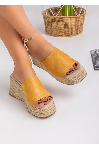 starlike Women's platform slippers camel A044
