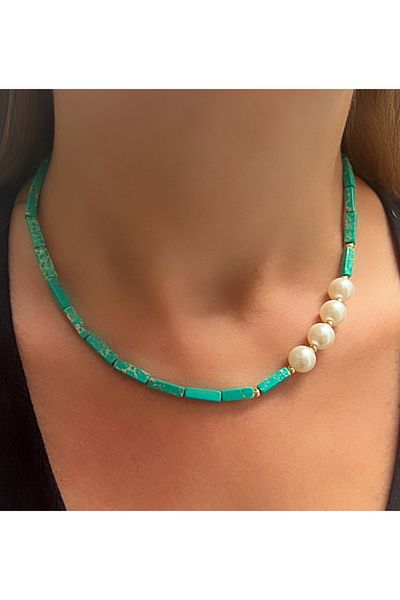 Kutcha Accessories Varisit Natural Stone and Pearl Detailed Handmade Necklace – Red / Turquoise / Purple