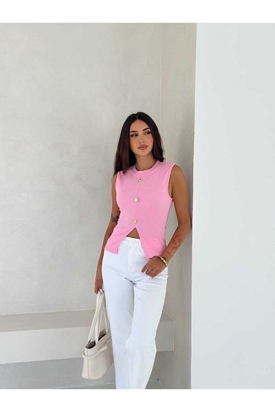 ELBEY Crew Neck Blouse with Front Accessory Detail