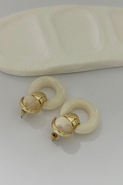 DELEIZA ACCESSORY Bone White Hoop Snap Earrings