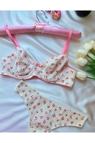 Pretty Beyaz Penye Çiçek Detaylı Sütyen Takımı