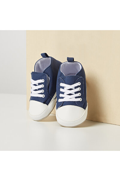 Juniors Textured Lace-Up Booties