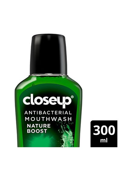 Closeup Nature Boost Anti-Bacterial Mouth Wash 300 ml