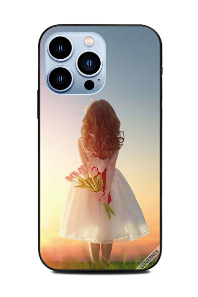 Covernex غطاء حماية لهاتف Apple iPhone 13 Pro - فتاة واقفة تختبئ الزهور