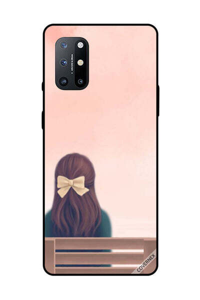 Covernex غطاء حماية لهاتف OnePlus 8T - فتاة جميلة على مقعد