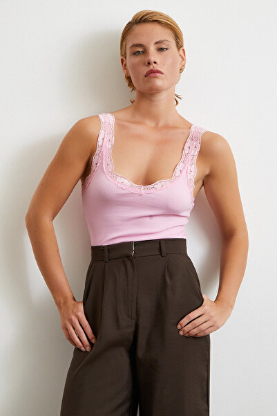 Never more Lace Strap Ball Pink