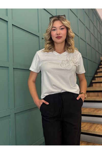 dörtelle Tricou de damă cu decolteu în V brodat cu margele