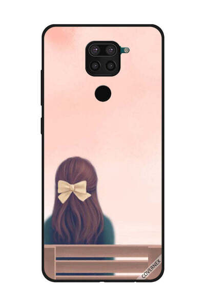 Covernex غطاء حماية لهاتف شاومي ريدمي نوت 9 - فتاة جميلة على مقعد