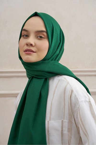 ARMANDA Labyrinth Pattern Shawl - Green