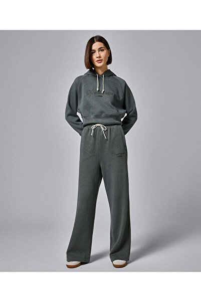 Puma Classics+ Relaxed Sweatpants